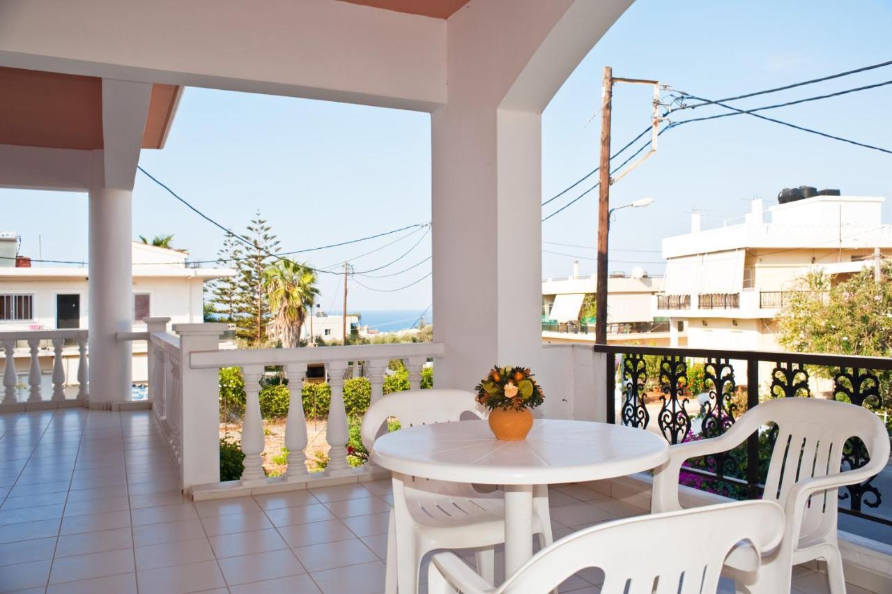 Captain Michalis Apartments Galatás Zewnętrze zdjęcie