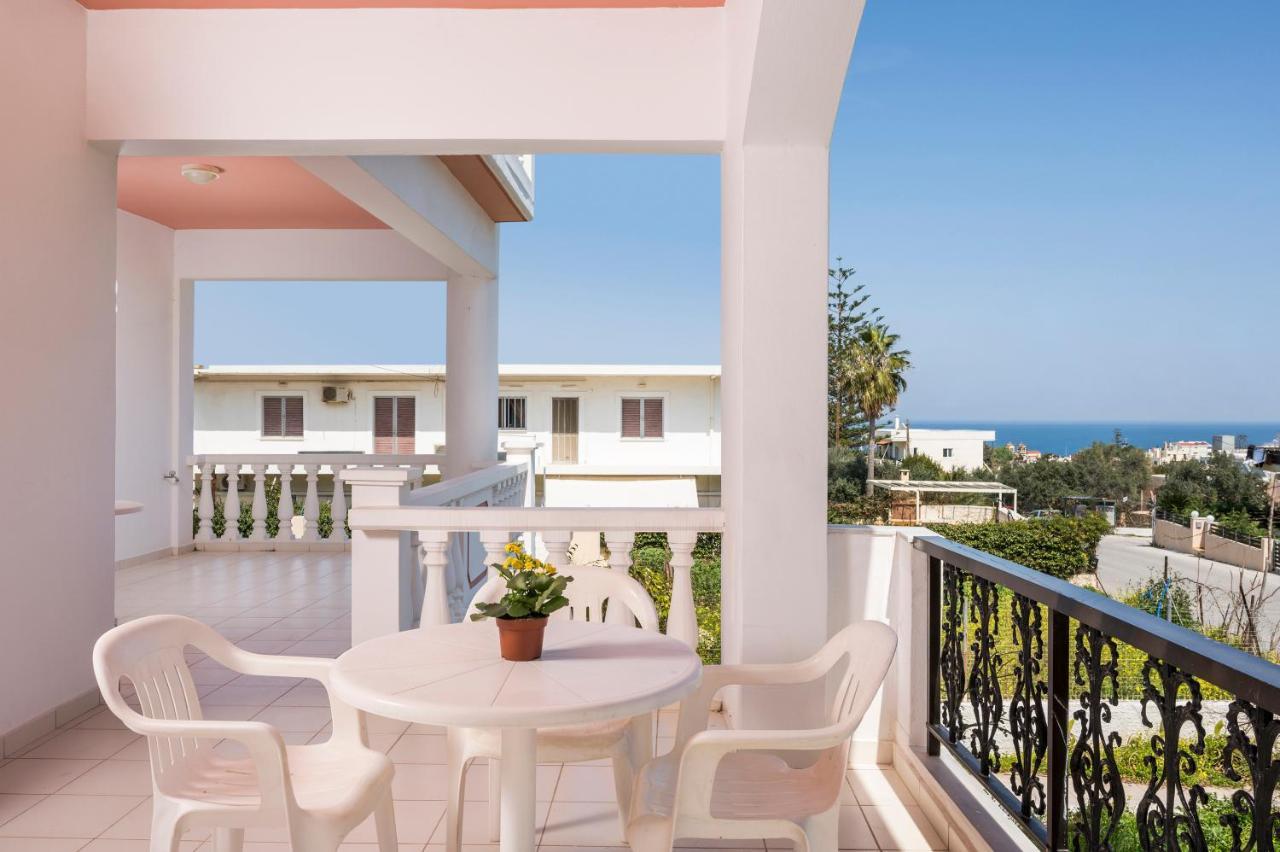 Captain Michalis Apartments Galatás Zewnętrze zdjęcie
