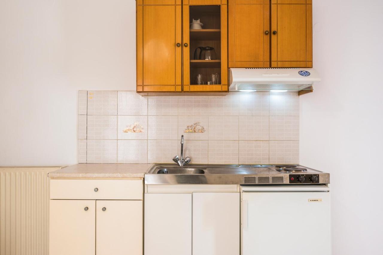 Captain Michalis Apartments Galatás Zewnętrze zdjęcie
