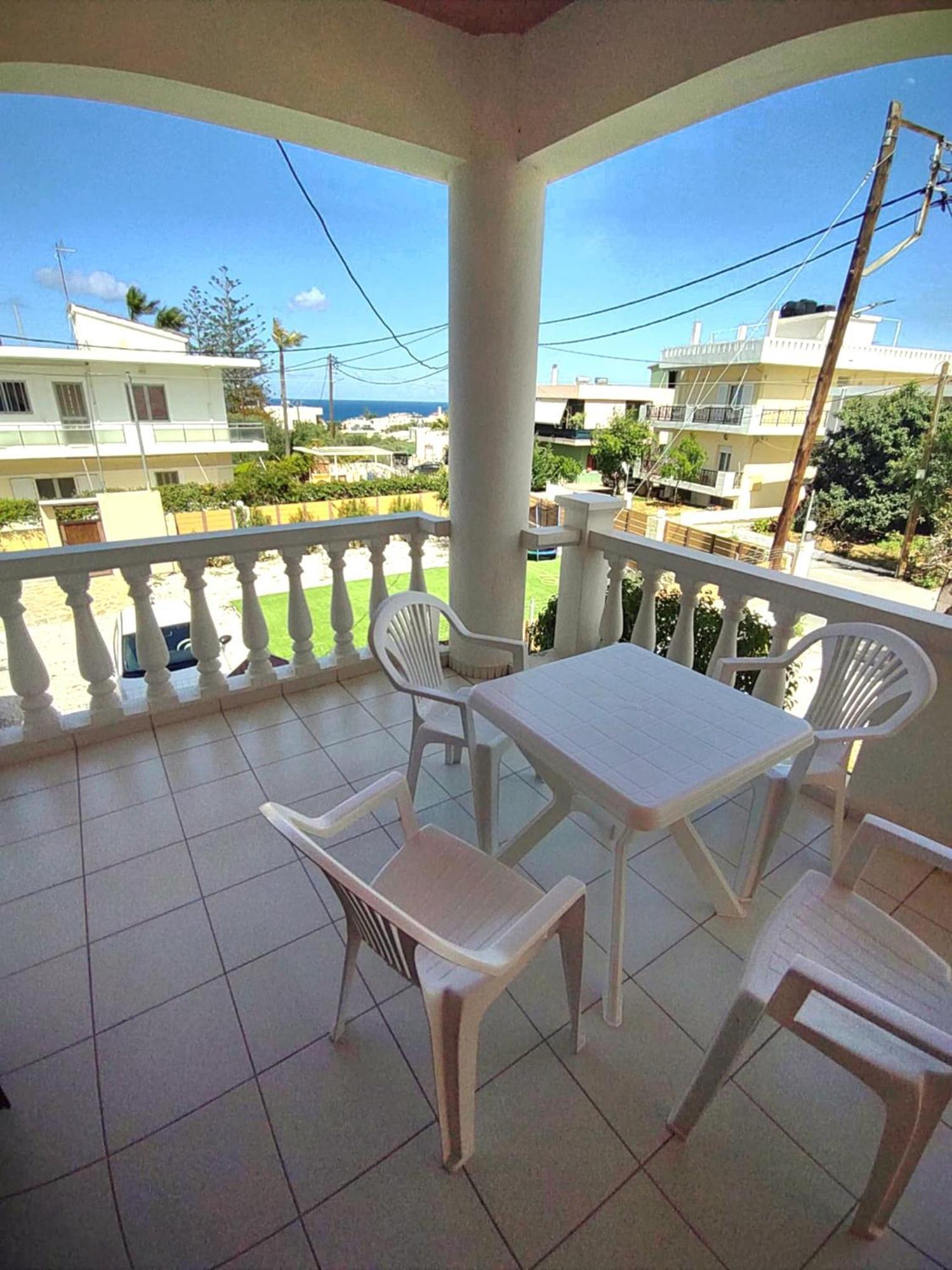 Captain Michalis Apartments Galatás Zewnętrze zdjęcie